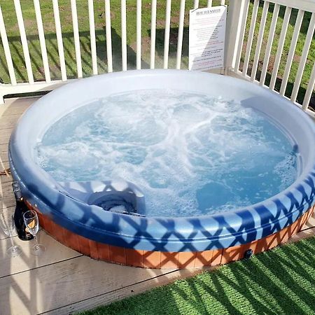 15 Kestrel Close Hot Tub Retreat Tattershall Esterno foto
