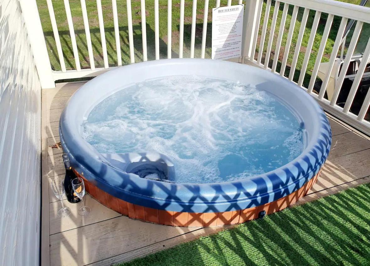 15 Kestrel Close Hot Tub Retreat Tattershall Esterno foto