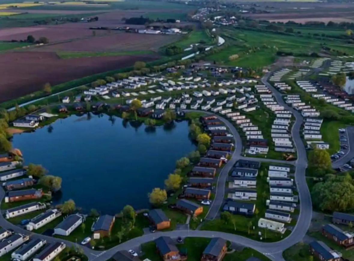 15 Kestrel Close Hot Tub Retreat Tattershall Esterno foto